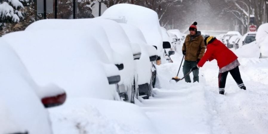 Más de 60 millones de personas están bajo alerta por tormenta de nieve en EEUU