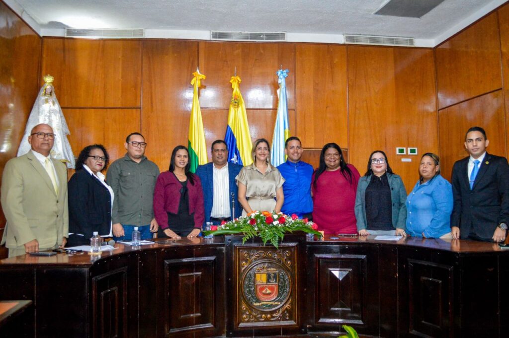 Ratificada directiva del Concejo de Mariño asume con compromiso de país