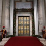 Sellada Puerta Santa de la basílica de San Pedro como acto final de Jubileo