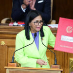 Delcy Rodríguez propone fondos para divisas que ingresen por petróleo