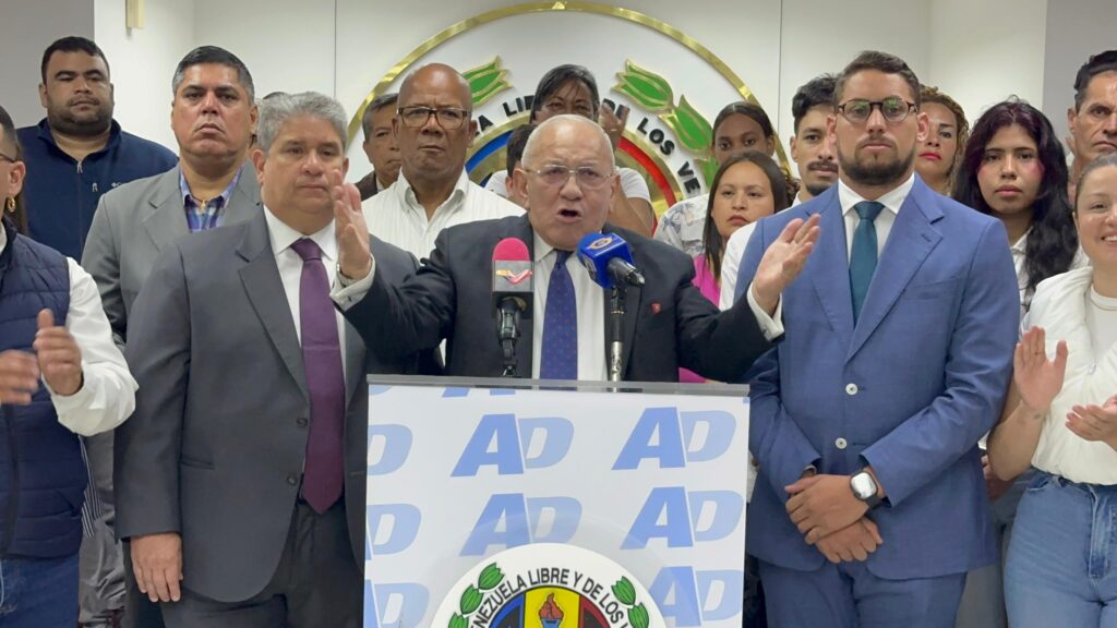 Bernabé Gutiérrez exige al Ejecutivo Nacional volcar ingresos petroleros en salarios dignos y servicios públicos