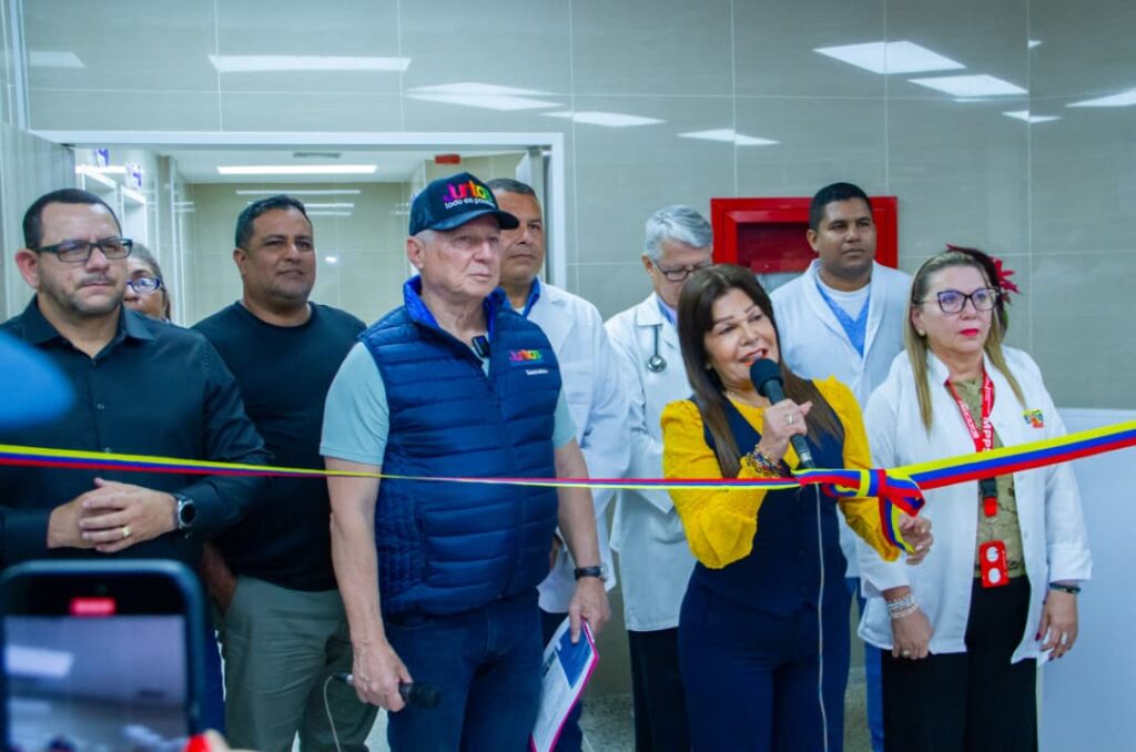 Inaugurada Sala de Diálisis "Dr. Edgar Moglia" del Hospital Luis Ortega de Porlamar