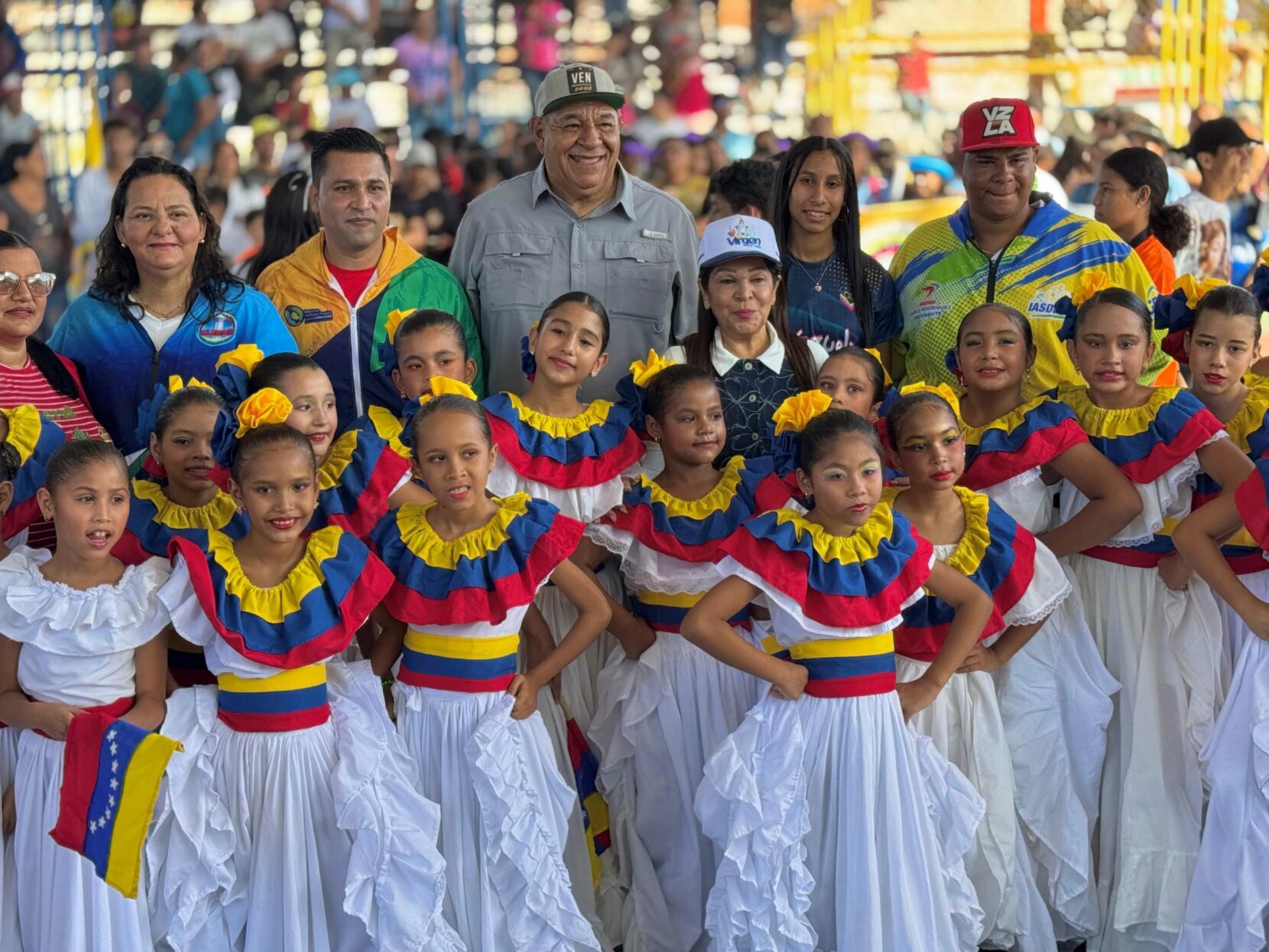 Gobernadora Marisel Velásquez inicia fase intercursos de los Juegos Nacionales Estudiantiles