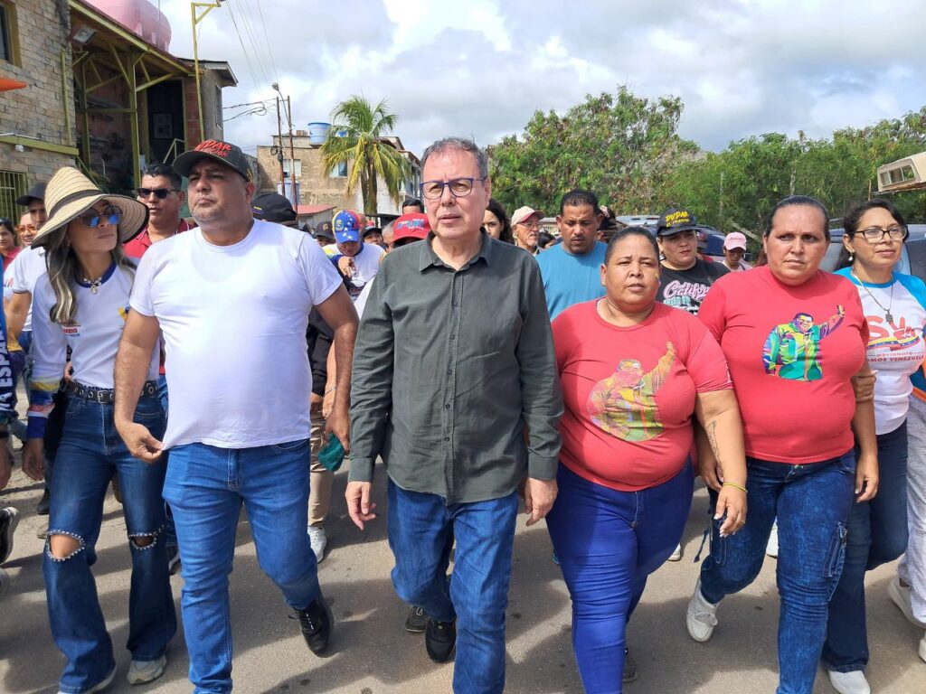 Gobierno Bolivariano realizó jornada de atención social en Nueva Esparta