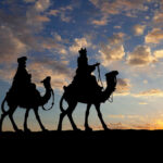 En este 6 de enero se llevan a cabo distintas expresiones culturales alrededor del mundo. En España y en numerosos países de América Latina, la fecha está marcada por cabalgatas, actos litúrgicos, y tradiciones gastronómicas como el roscón