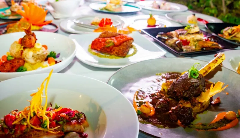 Cahotel presenta la primera edición del recetario “Hotelería Sostenible, sabores que unen”