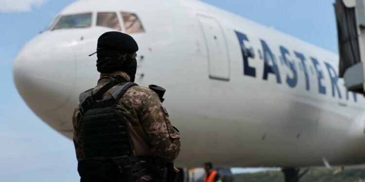 Venezuela recibe primer avión con migrantes deportados por EEUU del año 2026