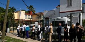 Nicaragua cierra el paso a los cubanos que migran hacia Estados Unidos