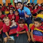 Alcaldía de García y CDCE entregan bolsos escolares en el Simoncito Luisa Cáceres de Arismendi