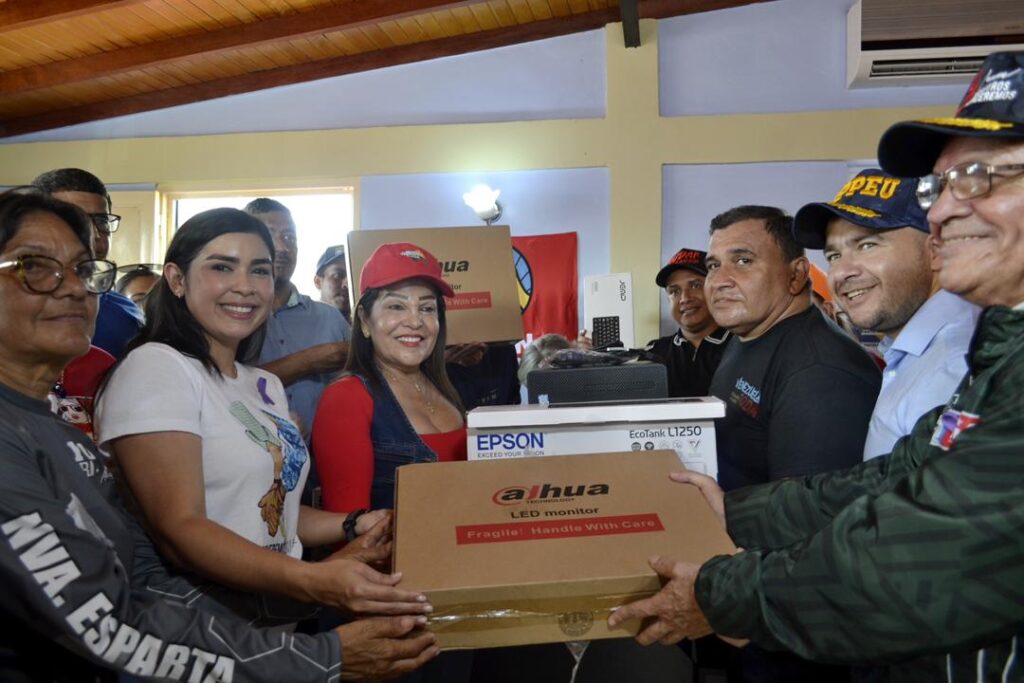 Entregan rehabilitación de la Sala de Autogobierno "Las Vicuñas" en el municipio Marcano