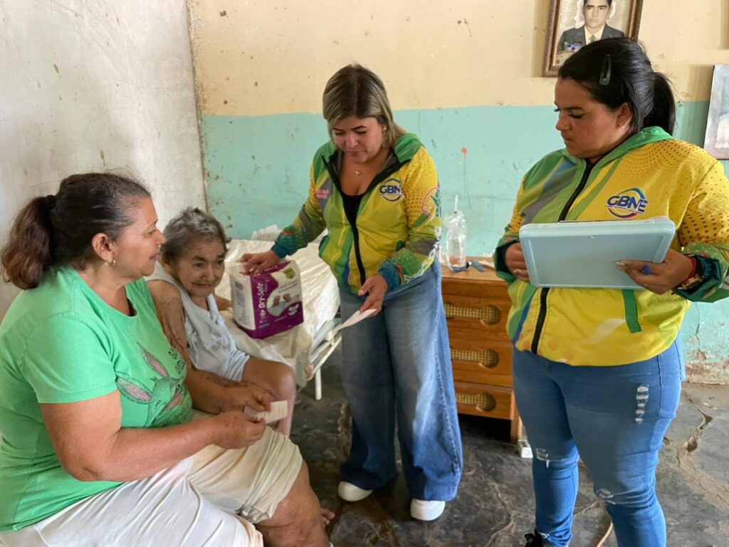 Funsone en la calle despliega amor y justicia social en hogares neoespartanos