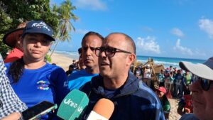 Alcaldía de Arismendi despliega mega jornada de saneamiento en Playa Guacuco de cara a los Carnavales 2026