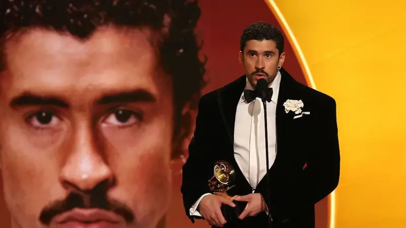 Bad Bunny hace historia en los Grammy