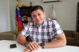 «Oremos por todos»: Freddy Superlano al ser excarcelado tras 18 meses preso