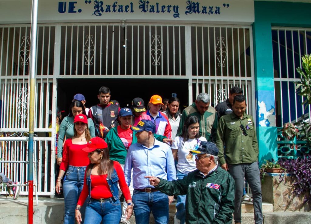 Gobierno regional y Ministerio de Educación Universitaria supervisaron instituciones educativas insulares