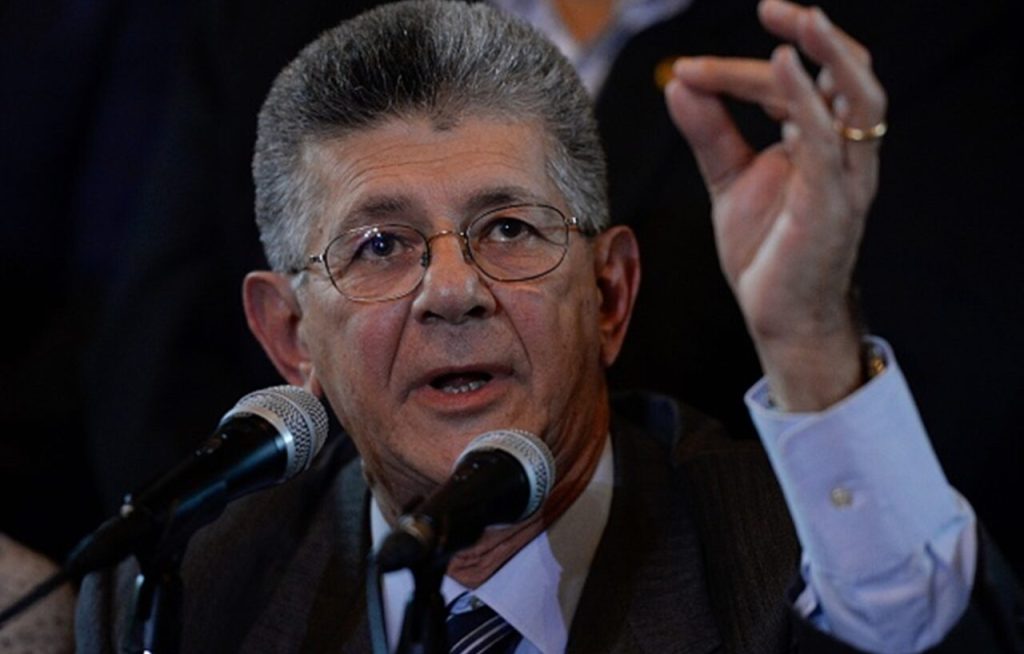 Henry Ramos Allup respalda a María Corina Machado: "Si en determinado momento es la candidata presidencial, la vamos a apoyar"