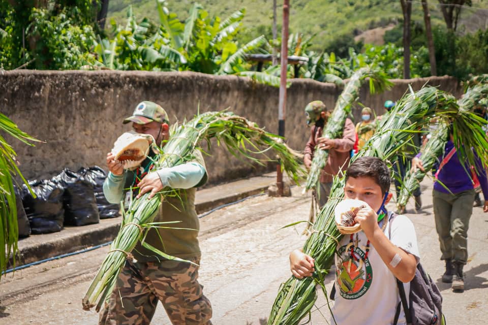 Los Palmeros Asuntinos: Tradición y Fe​