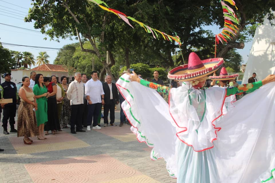 Rehabilitación del casco histórico de Pampatar recibe mención especial durante Bienal de Arquitectura en Bolivia