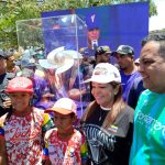 Gobernadora Marisel Velásquez celebra con los neoespartanos la visita del Trofeo de Campeones
