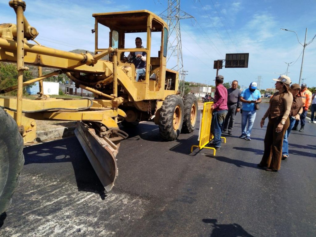 Arrancó segunda etapa del reasfaltado de la avenida Luisa Cáceres de Arismendi