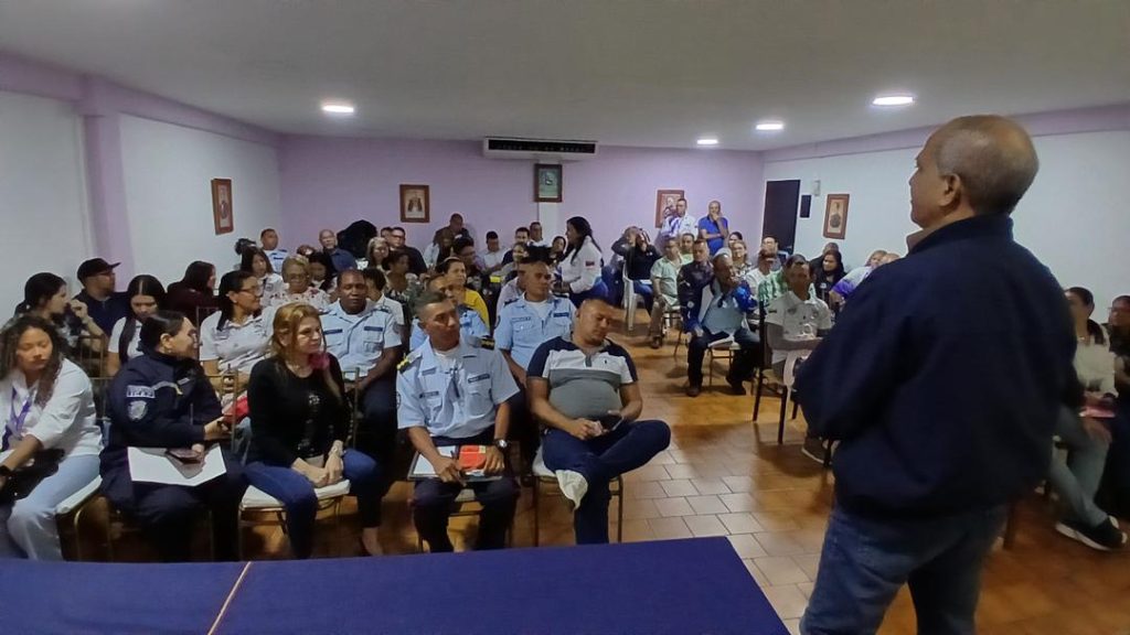 Gobernación y Defensa Pública capacitaron a funcionarios en materia de Derecho Civil