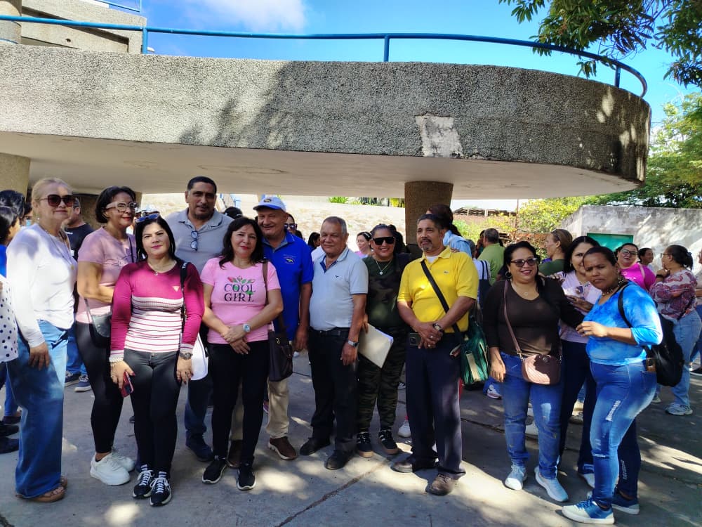 MAGISTERIO DE NUEVA ESPARTA EXIGE SALARIO BASE DE 500 DÓLARES