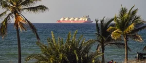 Irán cerrará estrecho de Ormuz si no se levanta el bloqueo