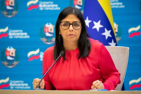 Delcy Rodríguez reitera mejoras salariales para el 1 de mayo: “Pero que ese remedio no sea peor que la enfermedad”