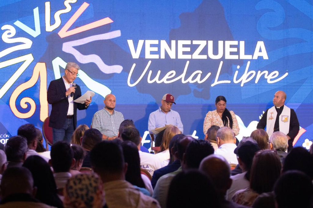 Empresarios, políticos y juventud se unen en el encuentro por una Venezuela en paz y libre de sanciones