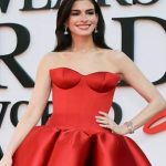 People nombró a Anne Hathaway la mujer más bella del mundo
