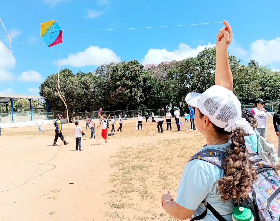 Cielo de La Asunción se tiñó de colores en el Festival regional de Papagayos por la Educación Especial