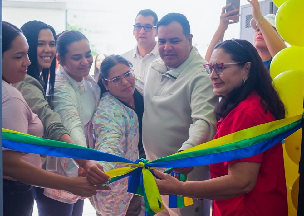 Eneas González entregó al pueblo de Pozo Nuevo rehabilitación del Consultorio Popular