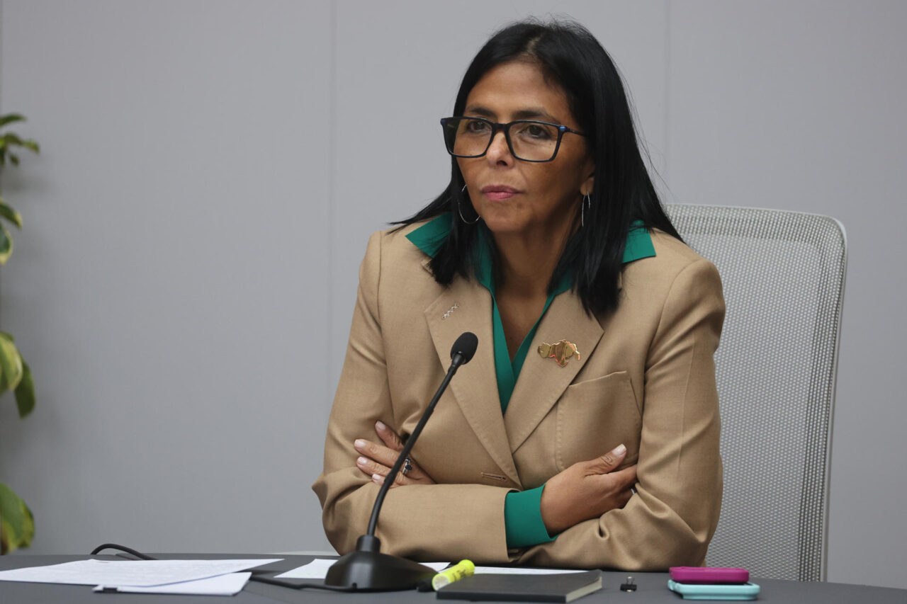 Provea advierte que Delcy Rodríguez solo puede estar en el poder por otros 90 días