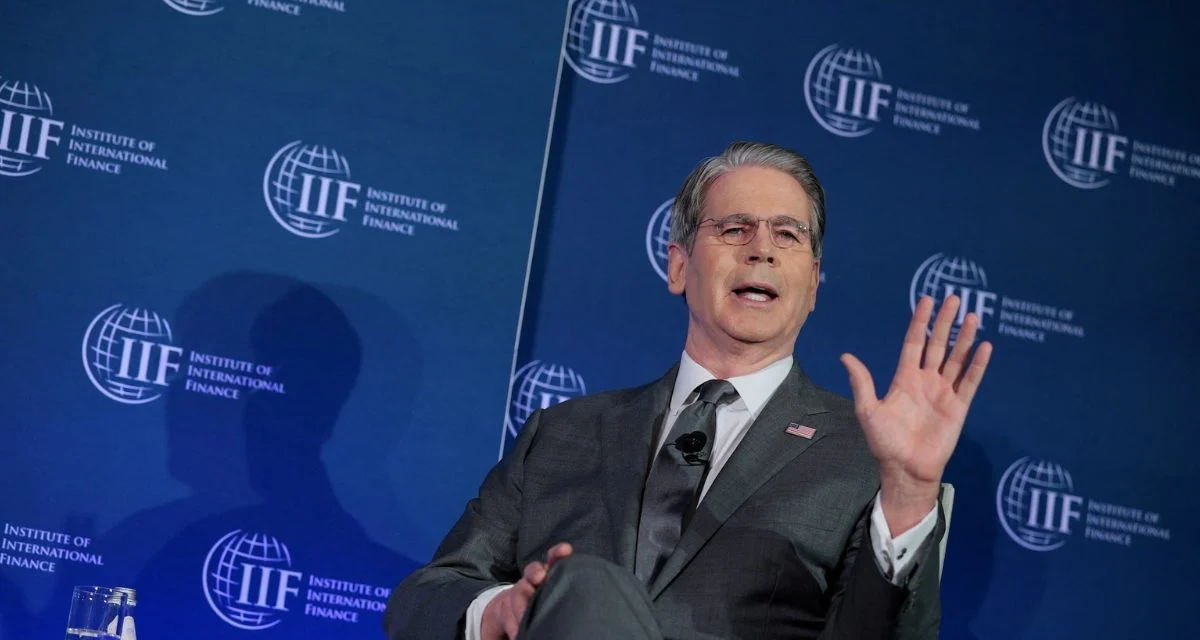 Secretario del Tesoro de EE. UU.: «El FMI está trabajando para reincorporar a Venezuela»