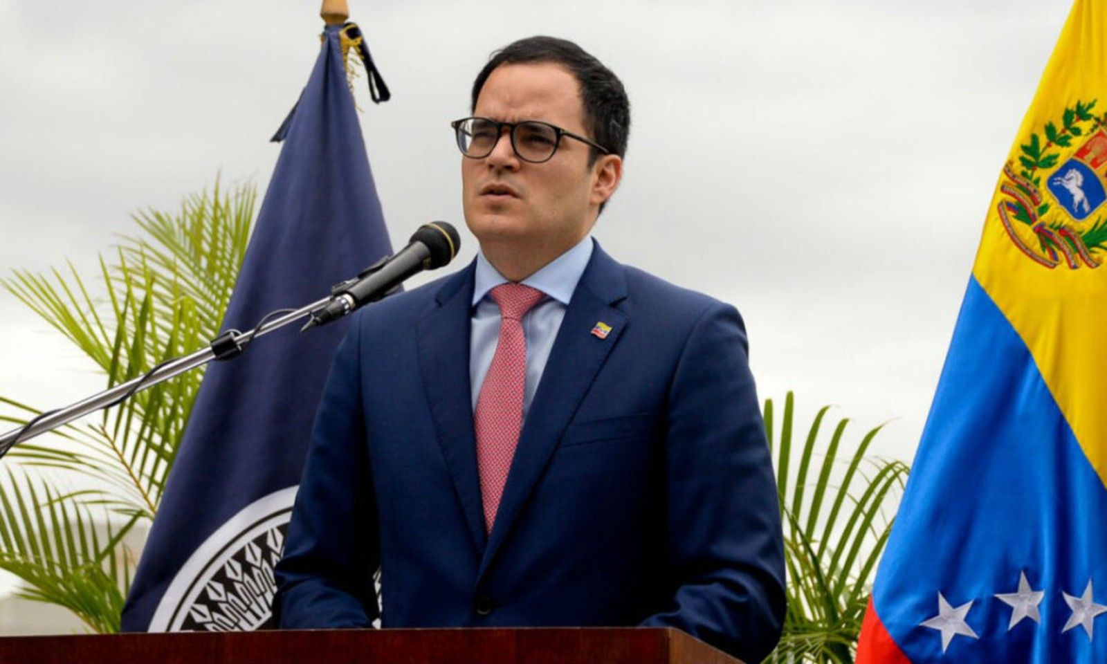 Calixto Ortega es nombrado gobernador de Venezuela ante el FMI