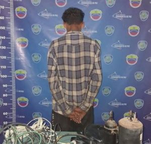 Polimariño aprehende a un sujeto en flagrancia