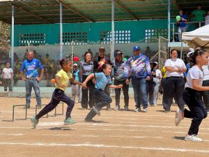 17 escuelas de Mariño participan en la fase municipal de las Miniolimpiadas de Atletismo