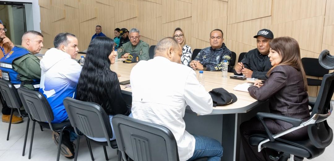 Gobierno Bolivariano planifica acciones para garantizar abastecimiento a la isla de Coche