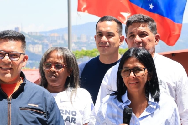 Delcy Rodríguez destinará dinero que “está desbloqueando el FMI” para concluir proyectos habitacionales paralizados