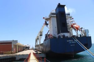 Descentralizar trámites de importación agilizaría comercio en Nueva Esparta, afirma gremio