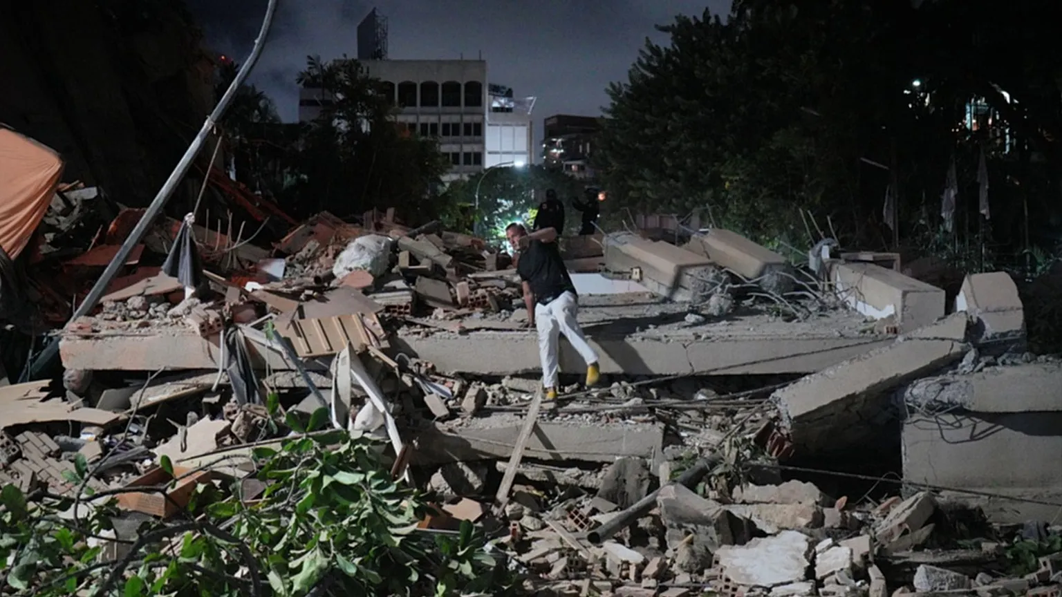 Declaran estado de emergencia en Venezuela tras dos fuertes terremotos