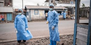 La epidemia de ébola sigue extendiéndose en RD Congo, advierte la OMS