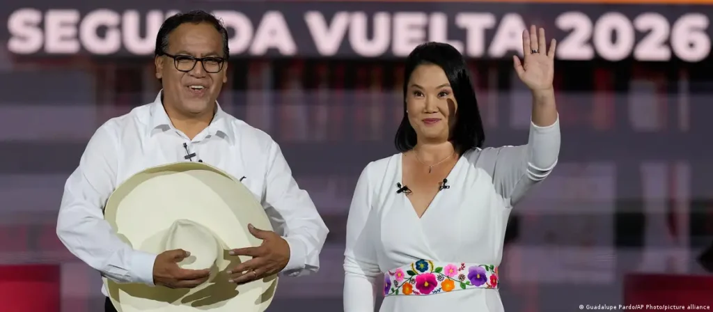 Reñida elección presidencial en Perú, resultado aún incierto
