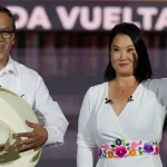 Reñida elección presidencial en Perú, resultado aún incierto