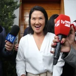 Fujimori vuelve a situarse por delante de Sánchez en la recta final del escrutinio en Perú
