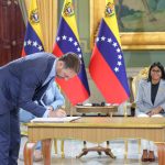 Venezuela firma licencia con Shell para Fase I del campo gasífero Loran