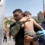 Rescatan a un niño de 3 años de los escombros en Los Corales