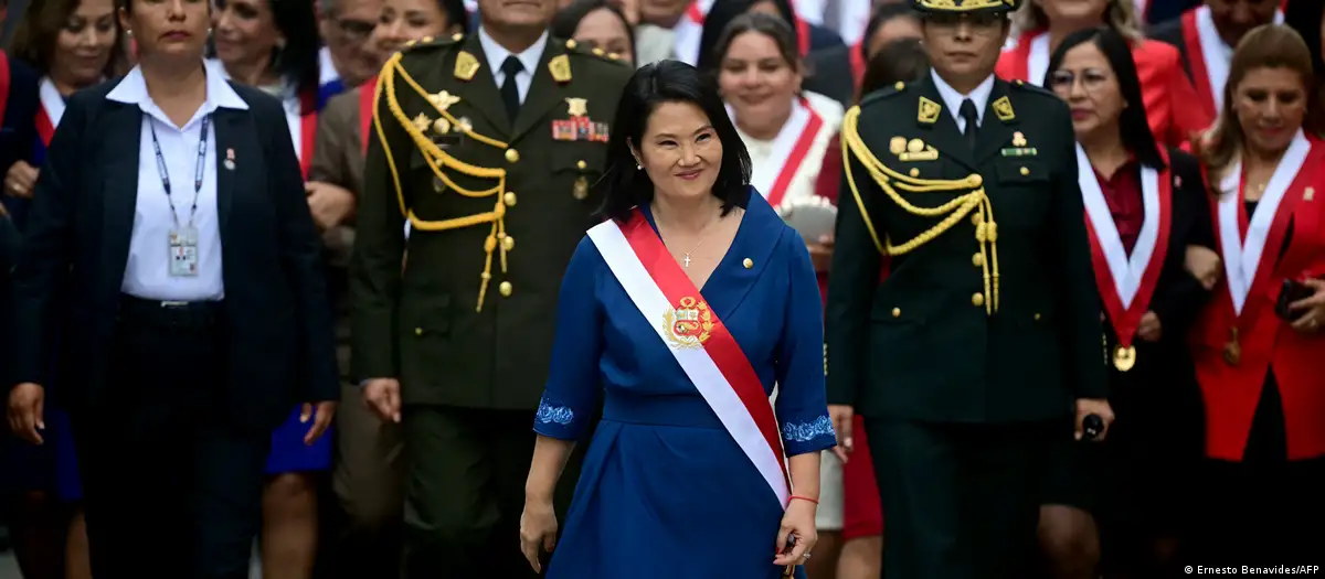 Keiko Fujimori juramenta como presidenta de Perú