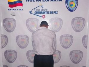 Detienen a profesor de canto en Arismendi por presuntos actos lascivos contra adolescentes
