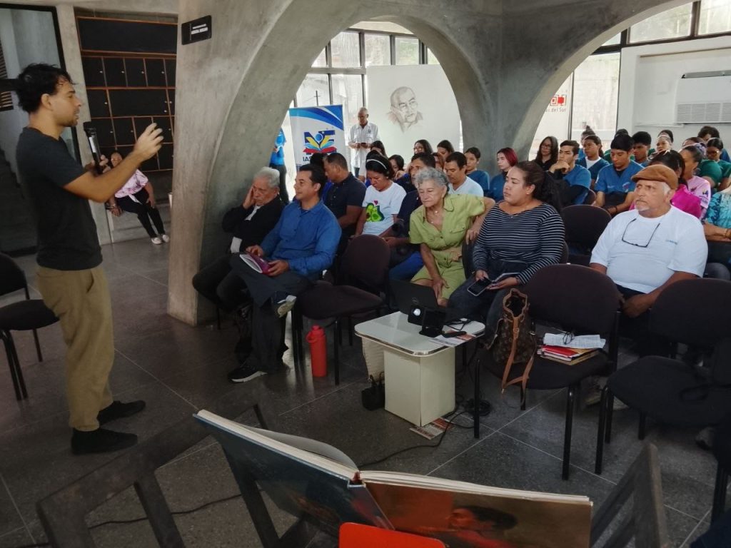 Gobierno Bolivariano crea espacios de saberes en Nueva Esparta tras sismos en Venezuela